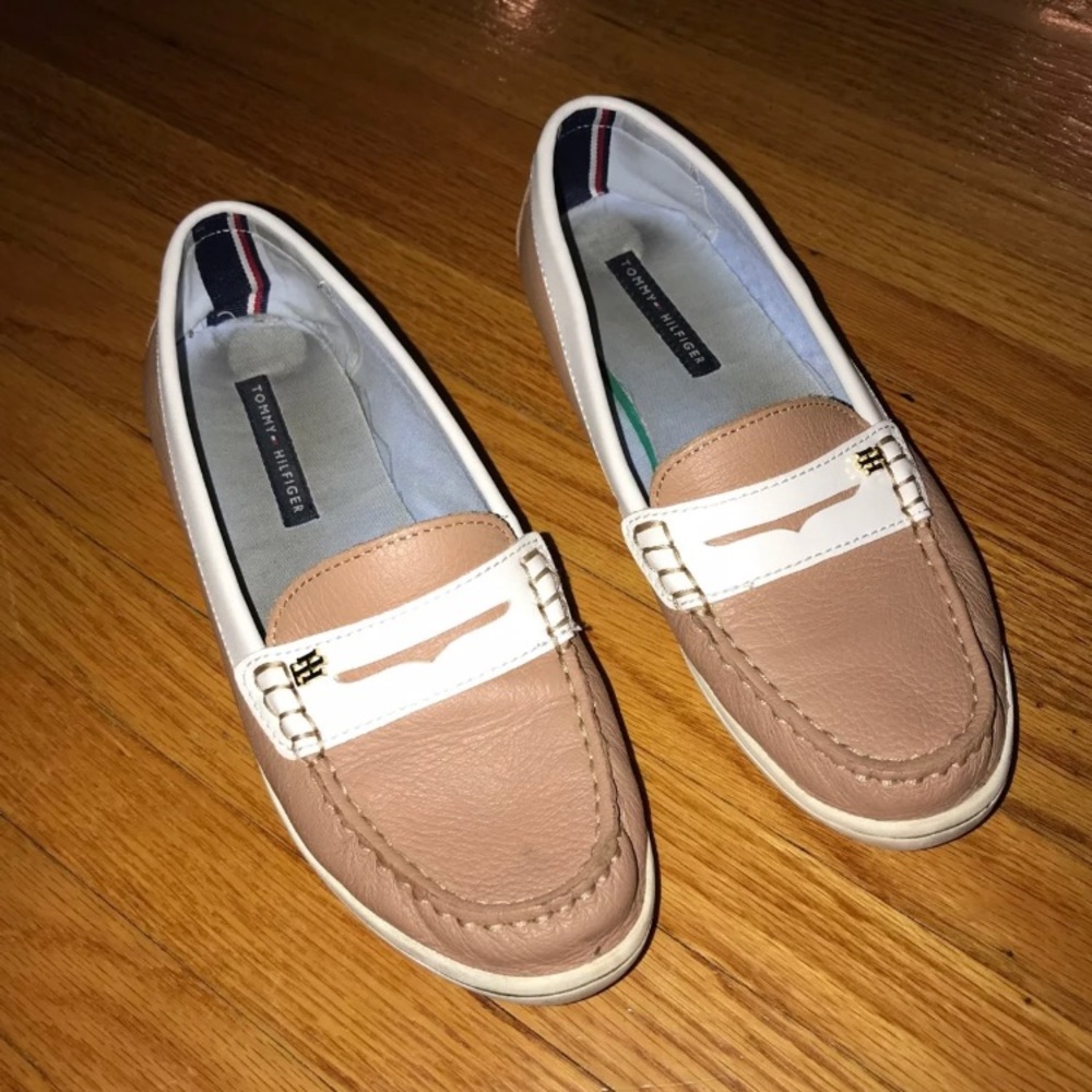 Tommy Hilfiger Loafers Women’s 6.5